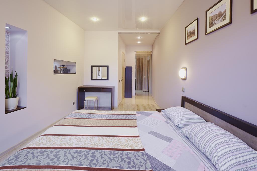 Apartment Mitskevycha Square 5 ลวีฟ ภายนอก รูปภาพ